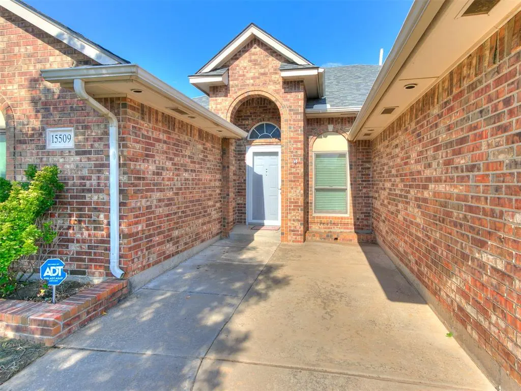 Photo 6 — 15509 Vicki Drive, Oklahoma City, OK 73170