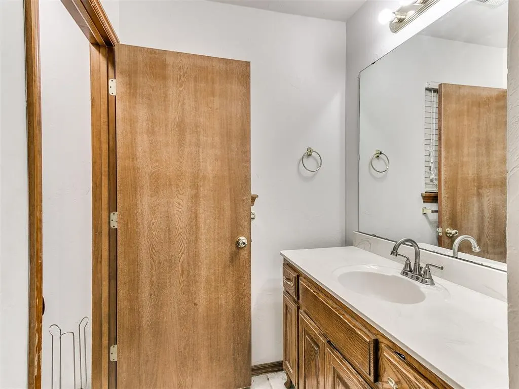 Photo 34 — 15509 Vicki Drive, Oklahoma City, OK 73170