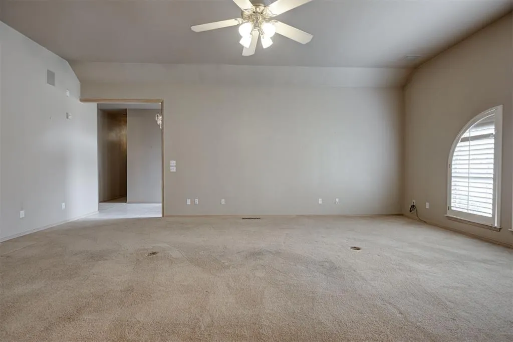 Photo 10 — 1801 Churchill Road, Yukon, OK 73099
