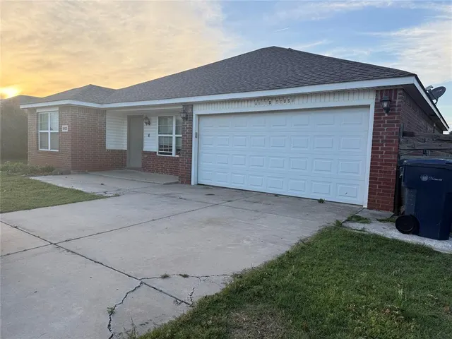 Photo 2 — 8405 SW 49th Circle, Oklahoma City, OK 73179