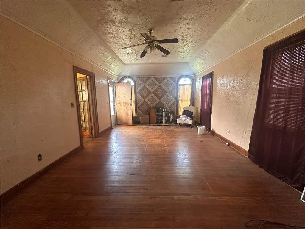 Photo 5 — 941 NE 20th Street, Oklahoma City, OK 73105
