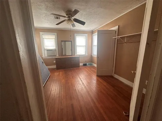 Photo 6 — 941 NE 20th Street, Oklahoma City, OK 73105
