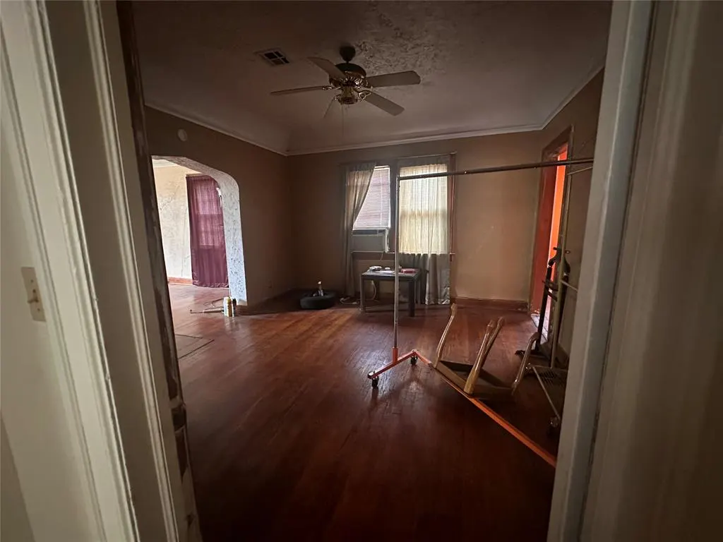 Photo 8 — 941 NE 20th Street, Oklahoma City, OK 73105