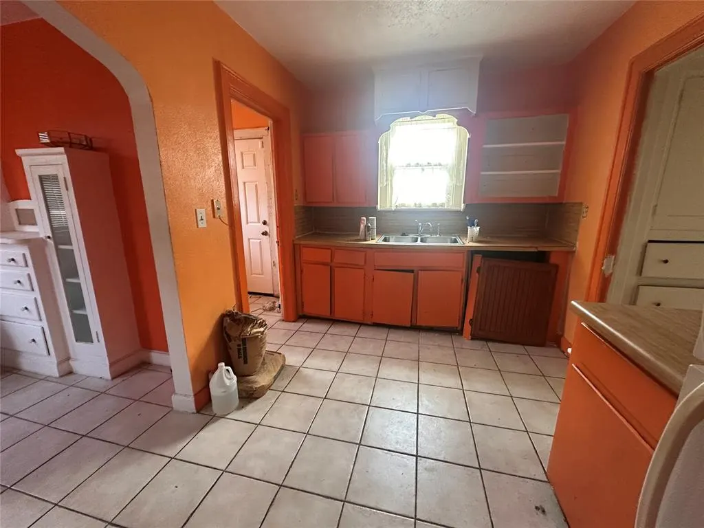 Photo 12 — 941 NE 20th Street, Oklahoma City, OK 73105