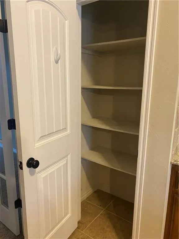 Photo 9 — 1418 Spoonwood Road, Norman, OK 73071