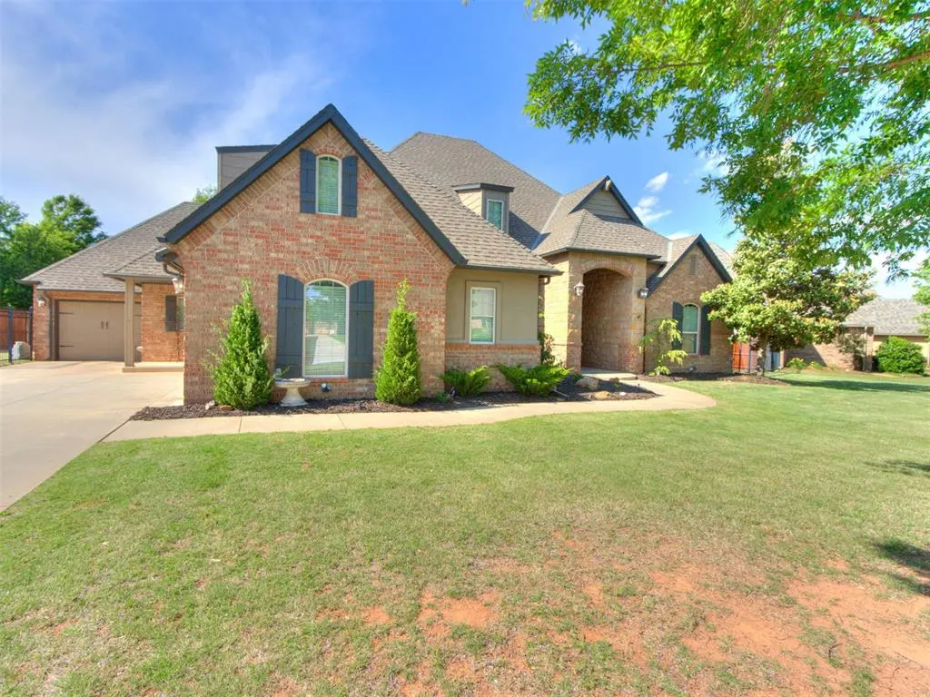 Photo 6 — 1017 W Camellia Way, Mustang, OK 73064