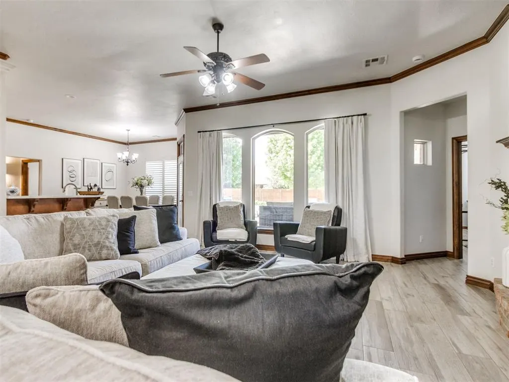 Photo 19 — 1017 W Camellia Way, Mustang, OK 73064