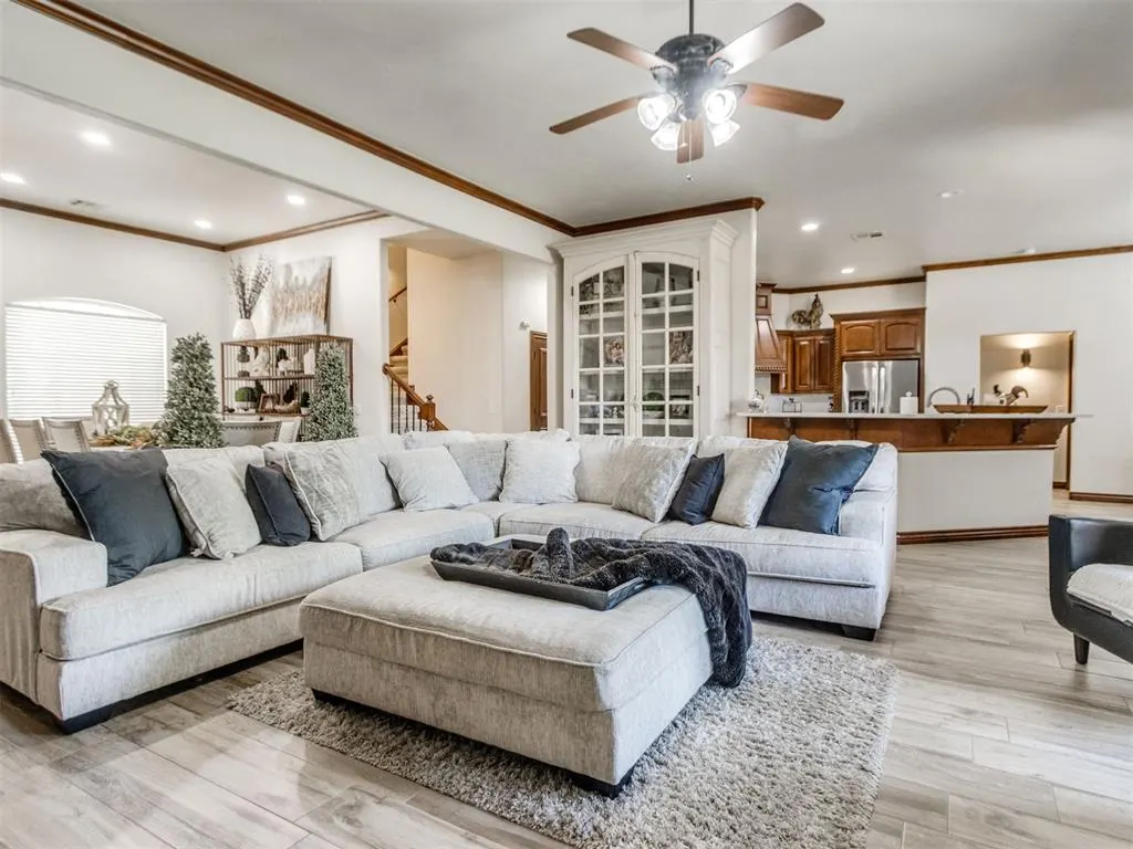 Photo 22 — 1017 W Camellia Way, Mustang, OK 73064