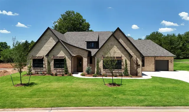 Photo 4 — 9201 Prairie Farms Drive, Mustang, OK 73071