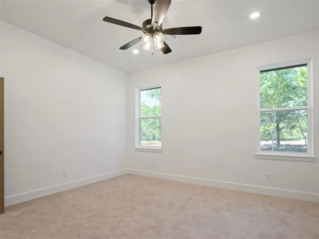 Photo 16 — 9201 Prairie Farms Drive, Mustang, OK 73071