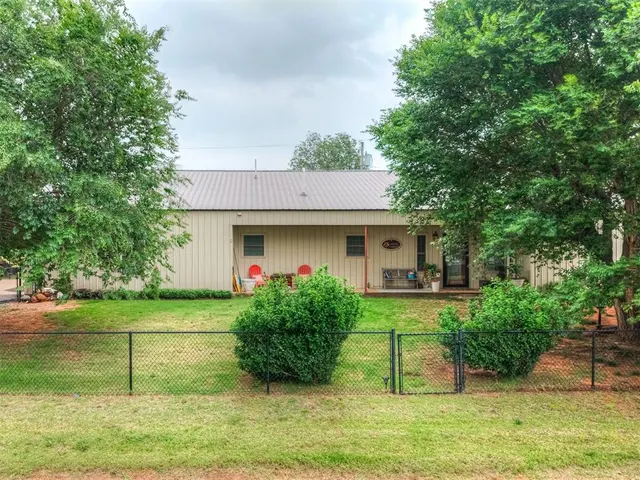 Front exterior — 210 S Adams Street, Pocasset, OK 73079