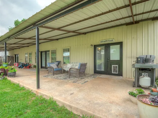 Photo 2 — 210 S Adams Street, Pocasset, OK 73079