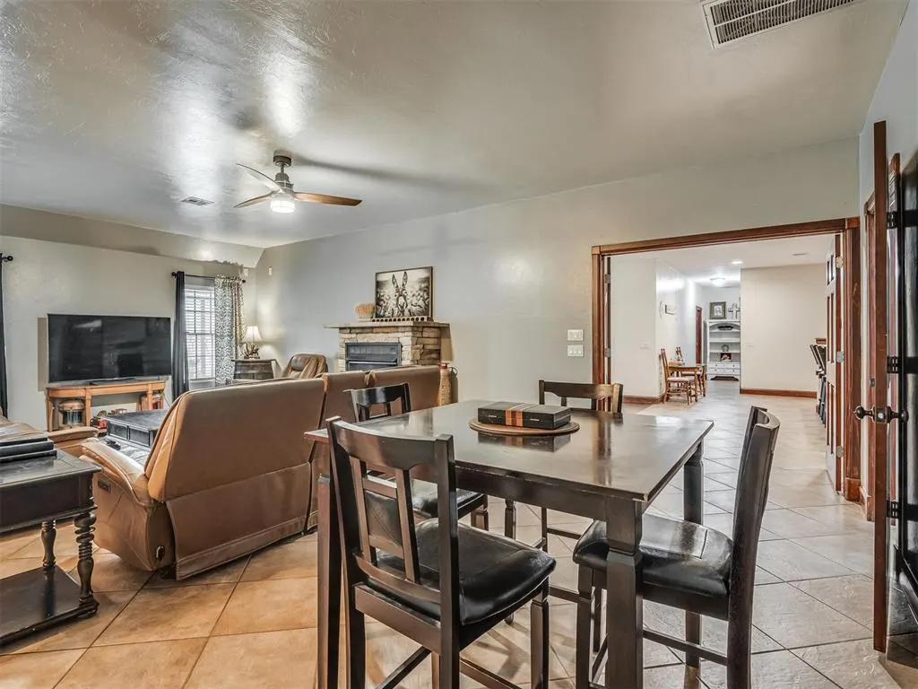 Photo 16 — 210 S Adams Street, Pocasset, OK 73079