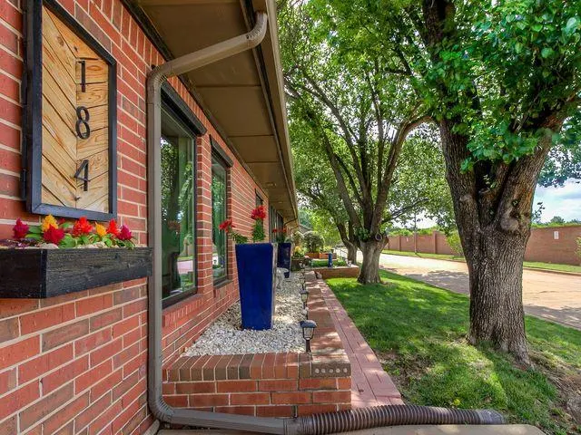 Photo 2 — 11300 N Pennsylvania Avenue 184, Oklahoma City, OK 73120
