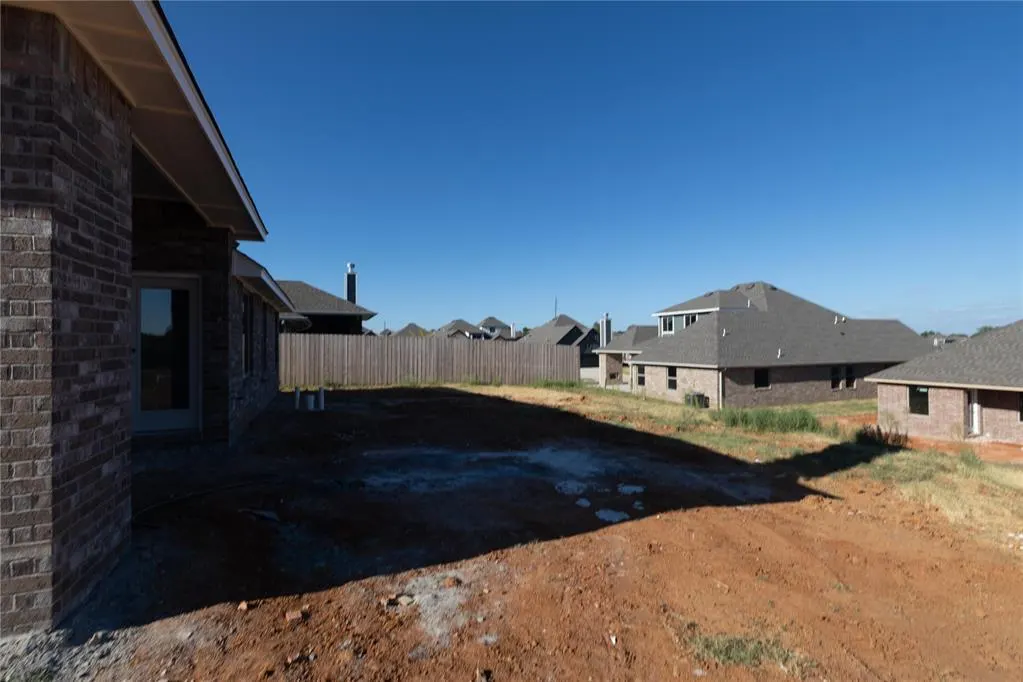 Photo 9 — 804 Nimblewill Lane, Choctaw, OK 73020