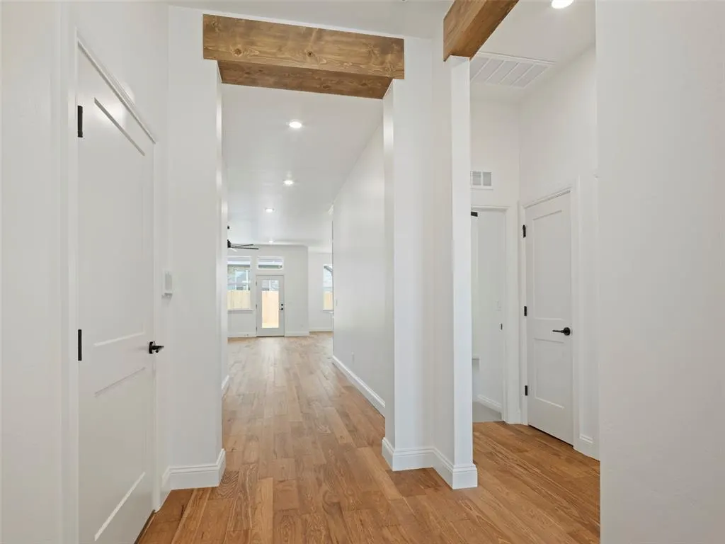 Photo 4 — 3704 Bedrock Drive, Norman, OK 73069