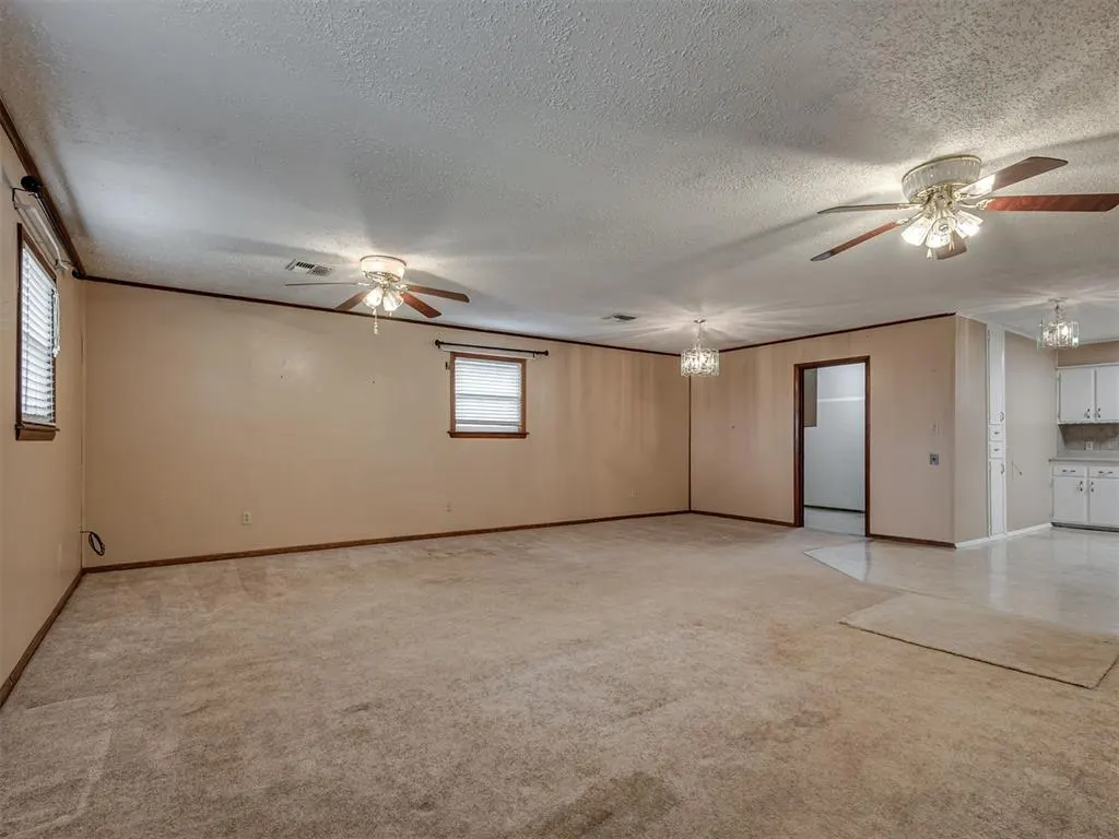 Photo 15 — 20810 Silver Street, Harrah, OK 73045