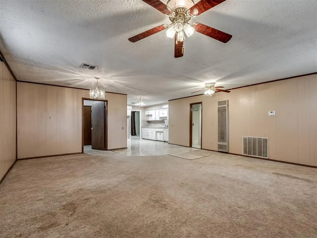 Photo 16 — 20810 Silver Street, Harrah, OK 73045