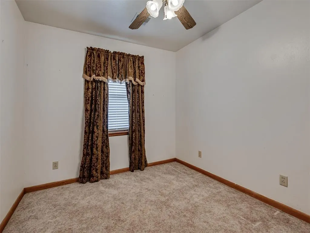 Photo 26 — 20810 Silver Street, Harrah, OK 73045