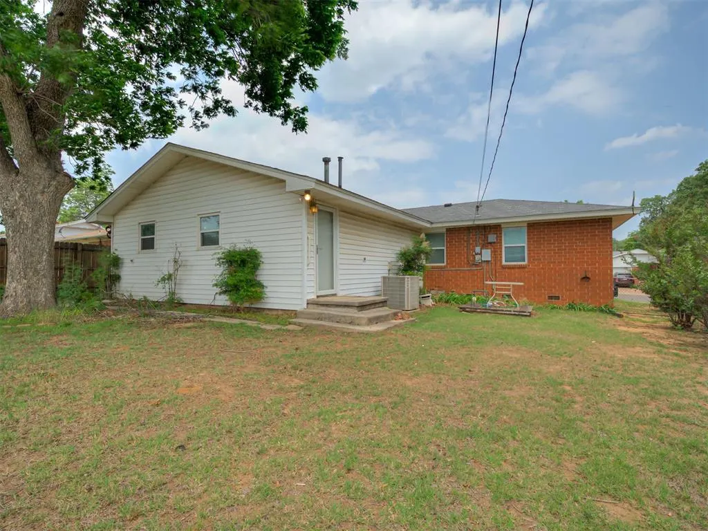 Photo 31 — 20810 Silver Street, Harrah, OK 73045