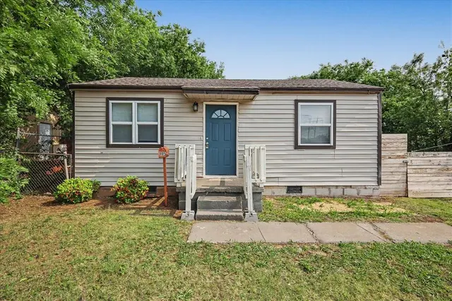 Front exterior — 805 NW 91st Street, Oklahoma City, OK 73114