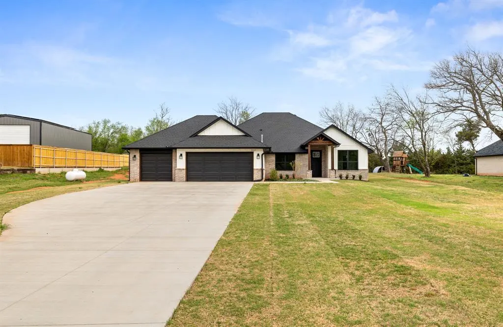 Front exterior — 2412 County Road 1240, Blanchard, OK 73010