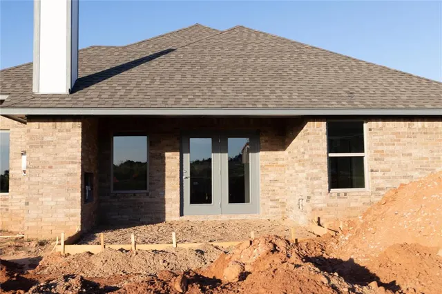 Photo 5 — 8324 Hazelwood Way, Edmond, OK 73034