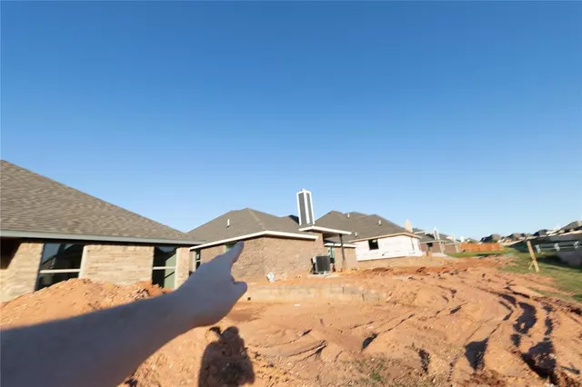 Photo 6 — 8324 Hazelwood Way, Edmond, OK 73034