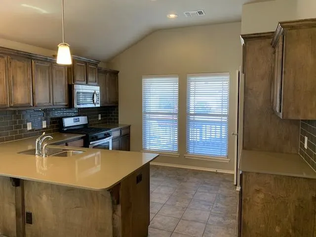 Photo 10 — 1216 SW 158th Street, Oklahoma City, OK 73170