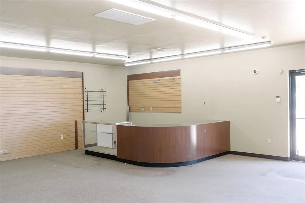 Photo 9 — 1220 W 3rd Street, Elk City, OK 73644