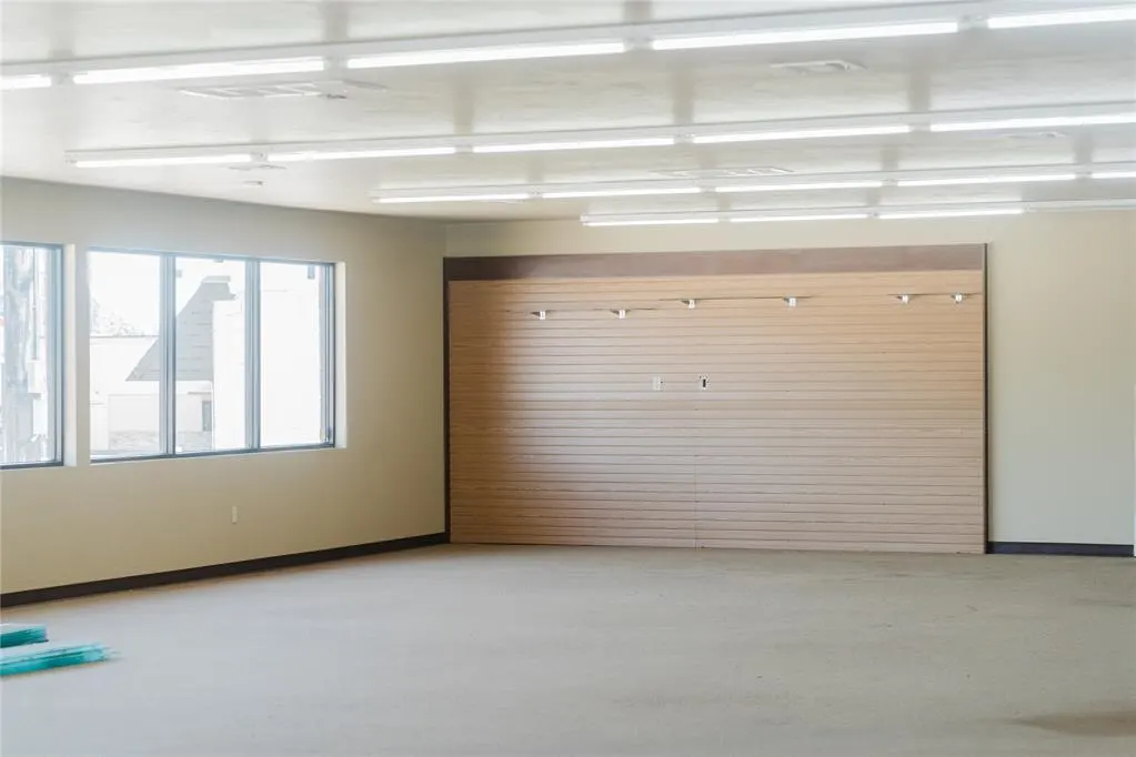 Photo 10 — 1220 W 3rd Street, Elk City, OK 73644
