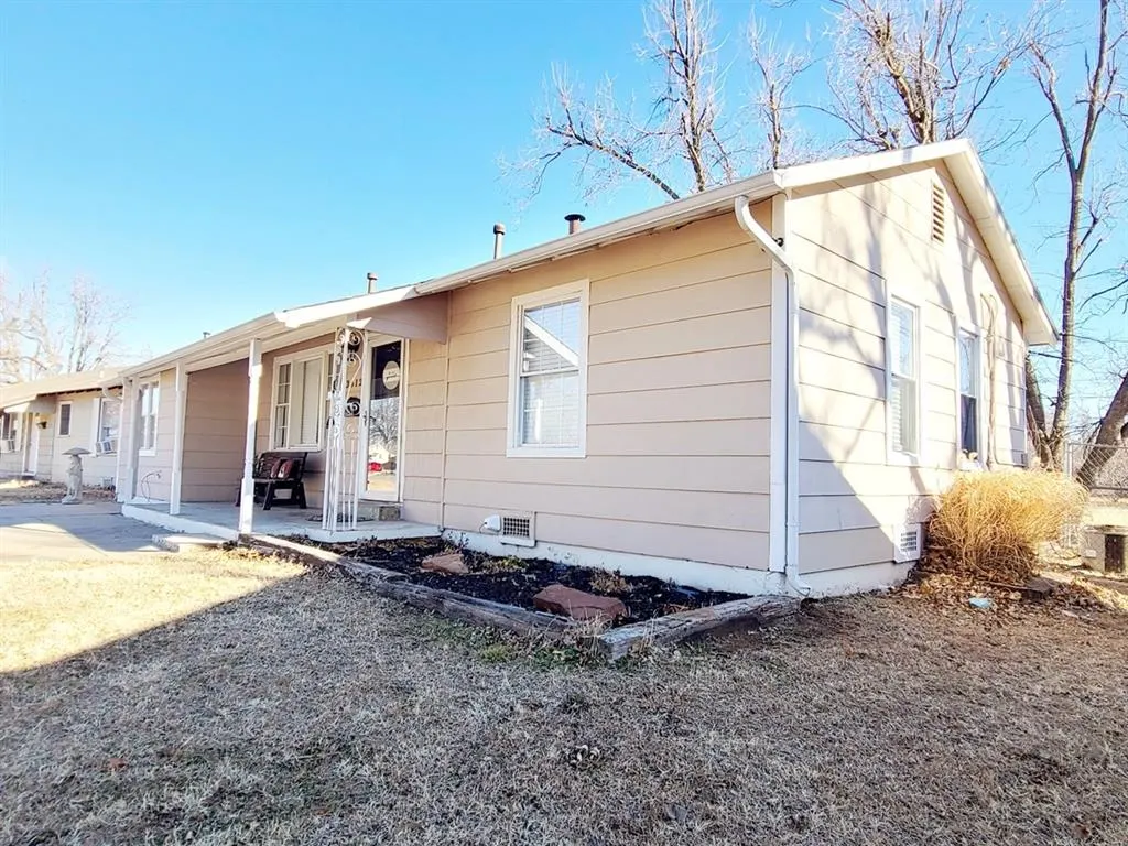 Front exterior — 3512 N Holman Court, Midwest City, OK 73110