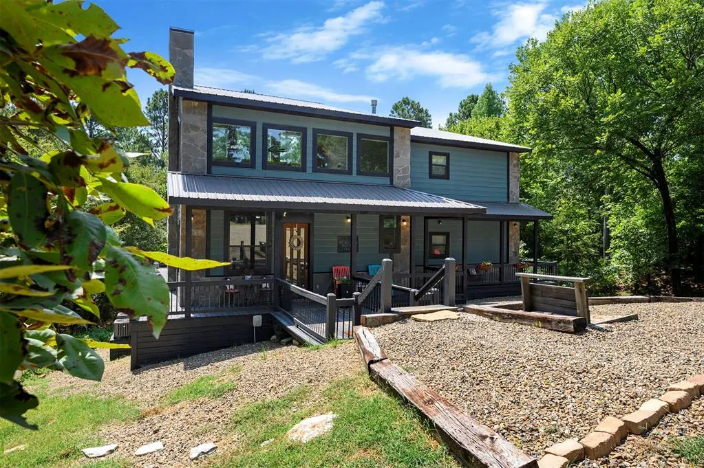 Photo 2 — 384 Eagle Mountain Trail, Broken Bow, OK 74728