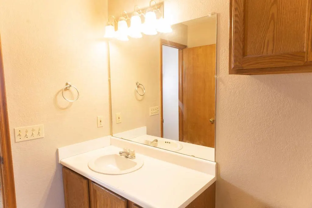 Photo 12 — 309 Hood Court, Norman, OK 73072