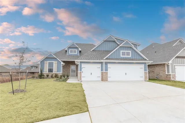 Photo 2 — 2309 NW 171st Street, Edmond, OK 73012