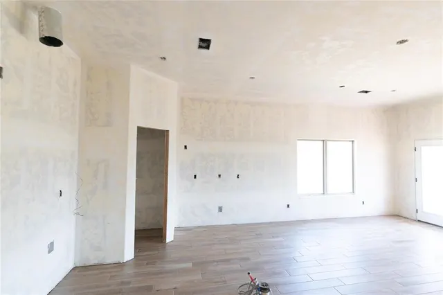 Photo 3 — 8316 Hazelwood Way, Edmond, OK 73034