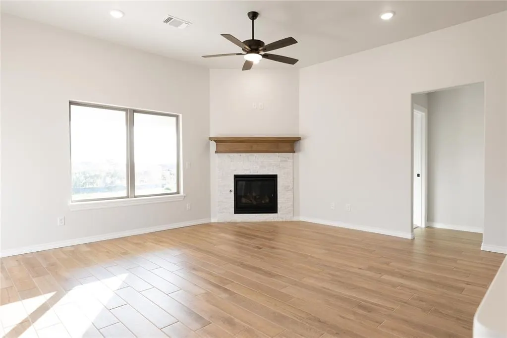 Photo 4 — 8316 Hazelwood Way, Edmond, OK 73034