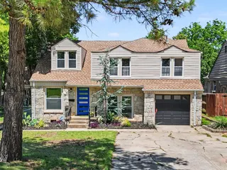 Sold home at 823 NW 47th Street