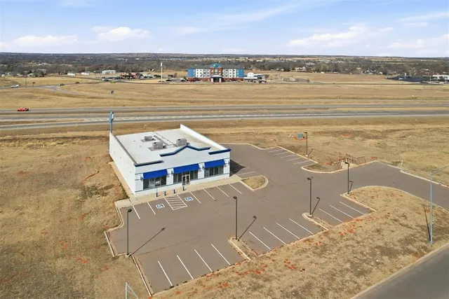 Photo 7 — 401 Regional Drive, Elk City, OK 73644