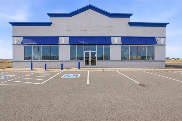Photo 8 — 401 Regional Drive, Elk City, OK 73644