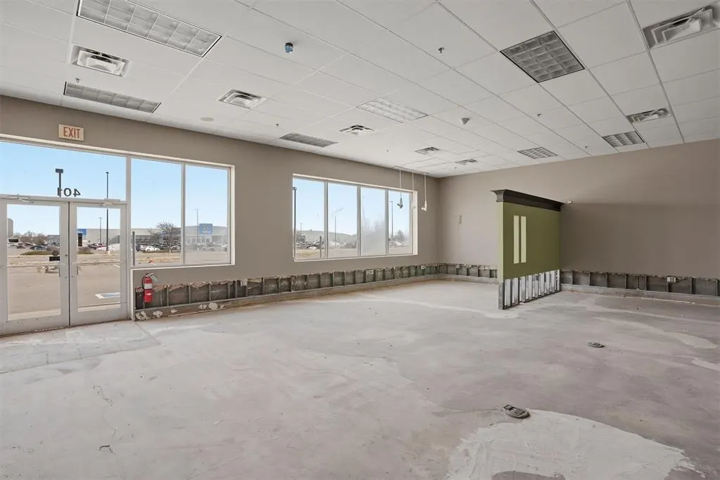 Photo 15 — 401 Regional Drive, Elk City, OK 73644