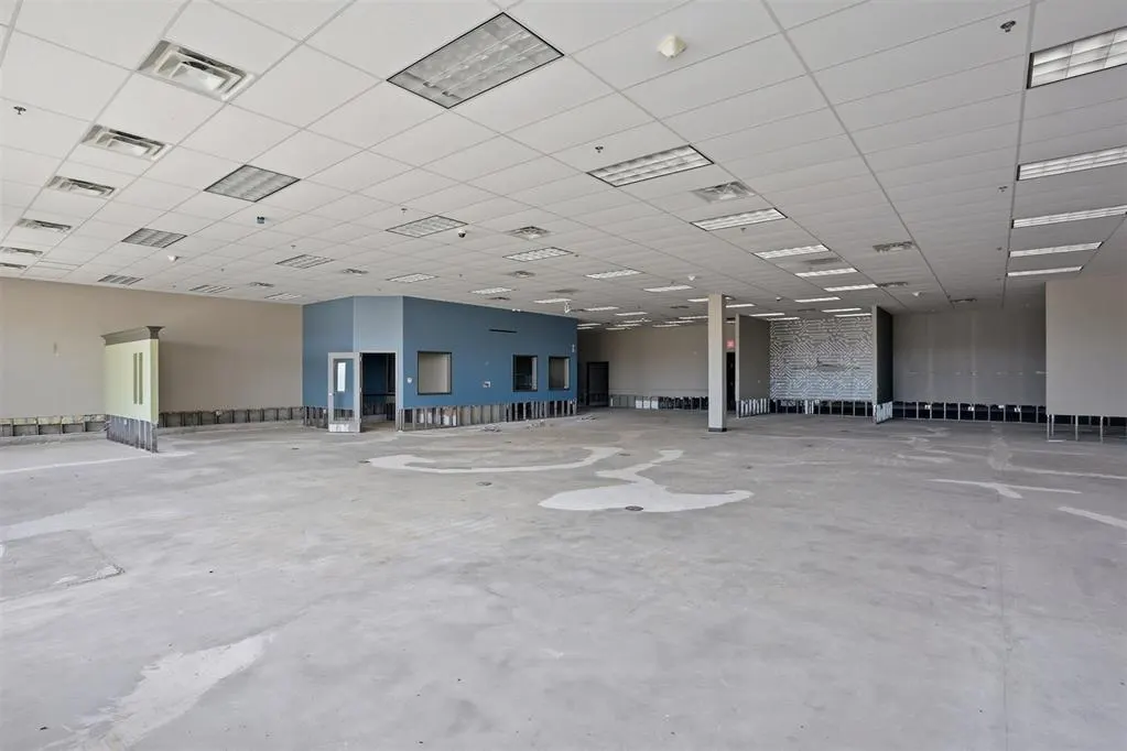 Photo 17 — 401 Regional Drive, Elk City, OK 73644