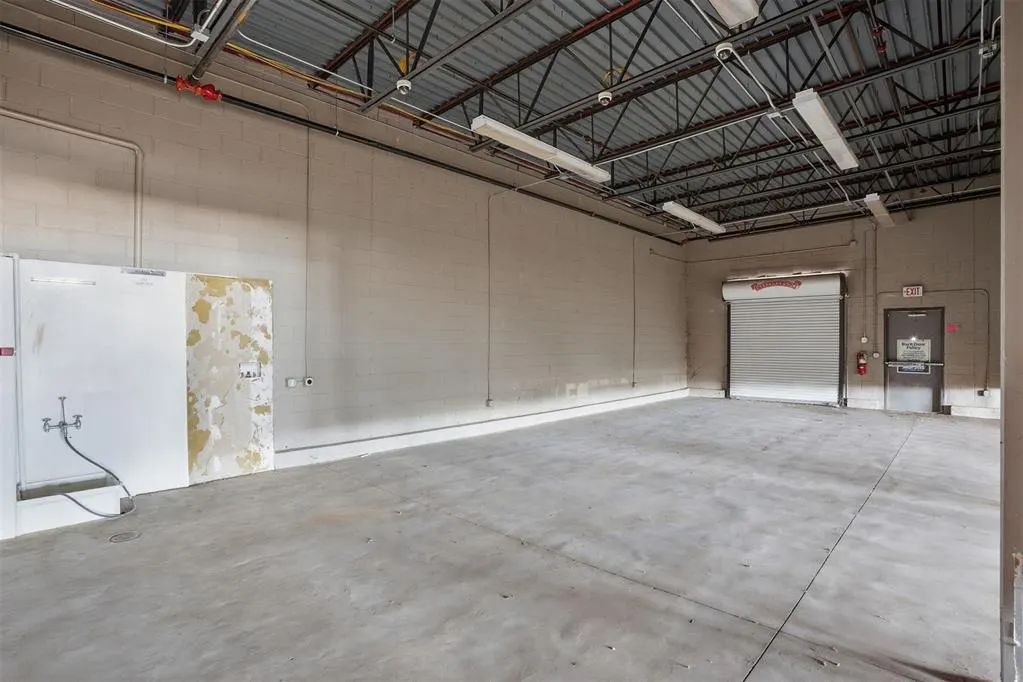 Photo 32 — 401 Regional Drive, Elk City, OK 73644