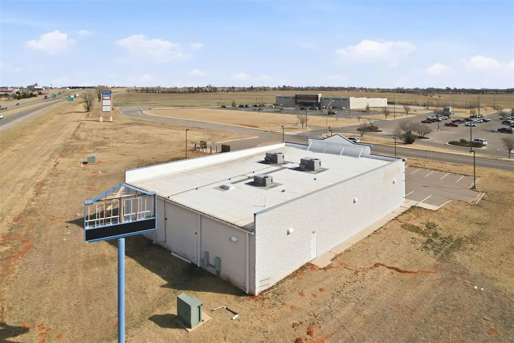 Photo 43 — 401 Regional Drive, Elk City, OK 73644