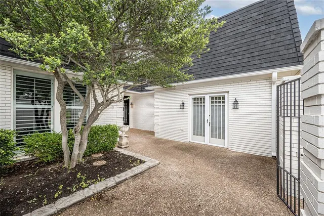 Photo 4 — 12610 Maple Ridge Road, Oklahoma City, OK 73120