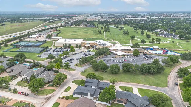Photo 7 — 12610 Maple Ridge Road, Oklahoma City, OK 73120