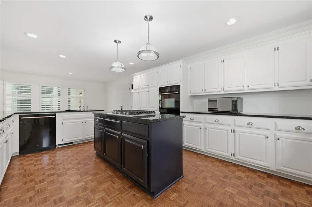 Photo 16 — 12610 Maple Ridge Road, Oklahoma City, OK 73120