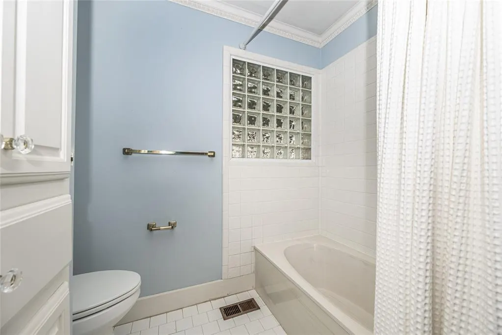 Photo 33 — 12610 Maple Ridge Road, Oklahoma City, OK 73120