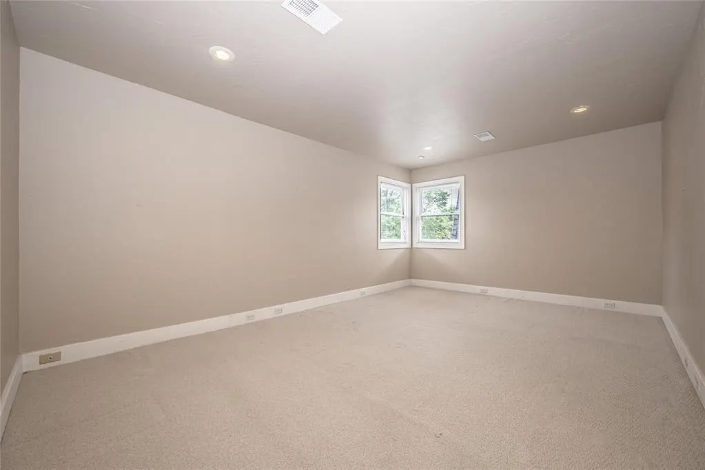Photo 35 — 12610 Maple Ridge Road, Oklahoma City, OK 73120