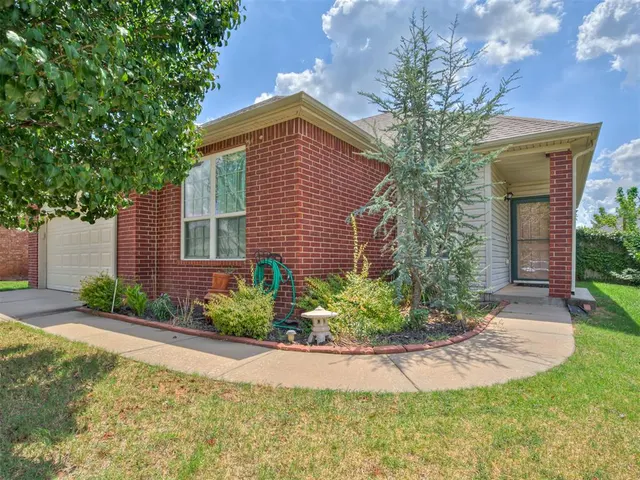 Photo 3 — 5944 SE 66th Street, Oklahoma City, OK 73135